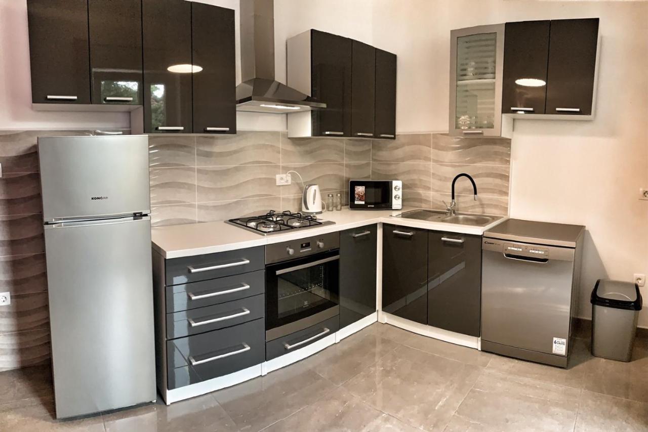 Apartment Lea Mataija Novi Vinodolski Bagian luar foto