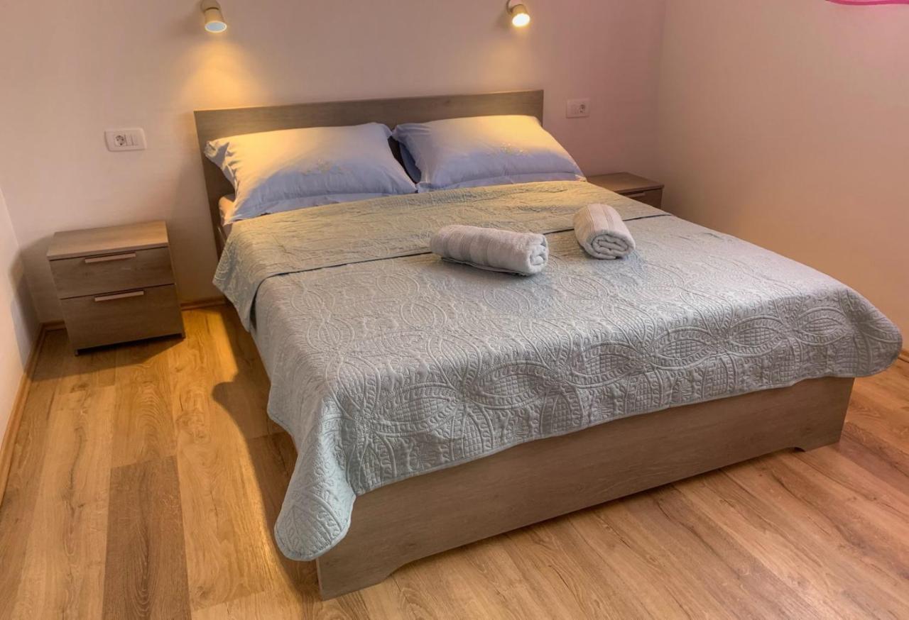 Apartment Lea Mataija Novi Vinodolski Bagian luar foto