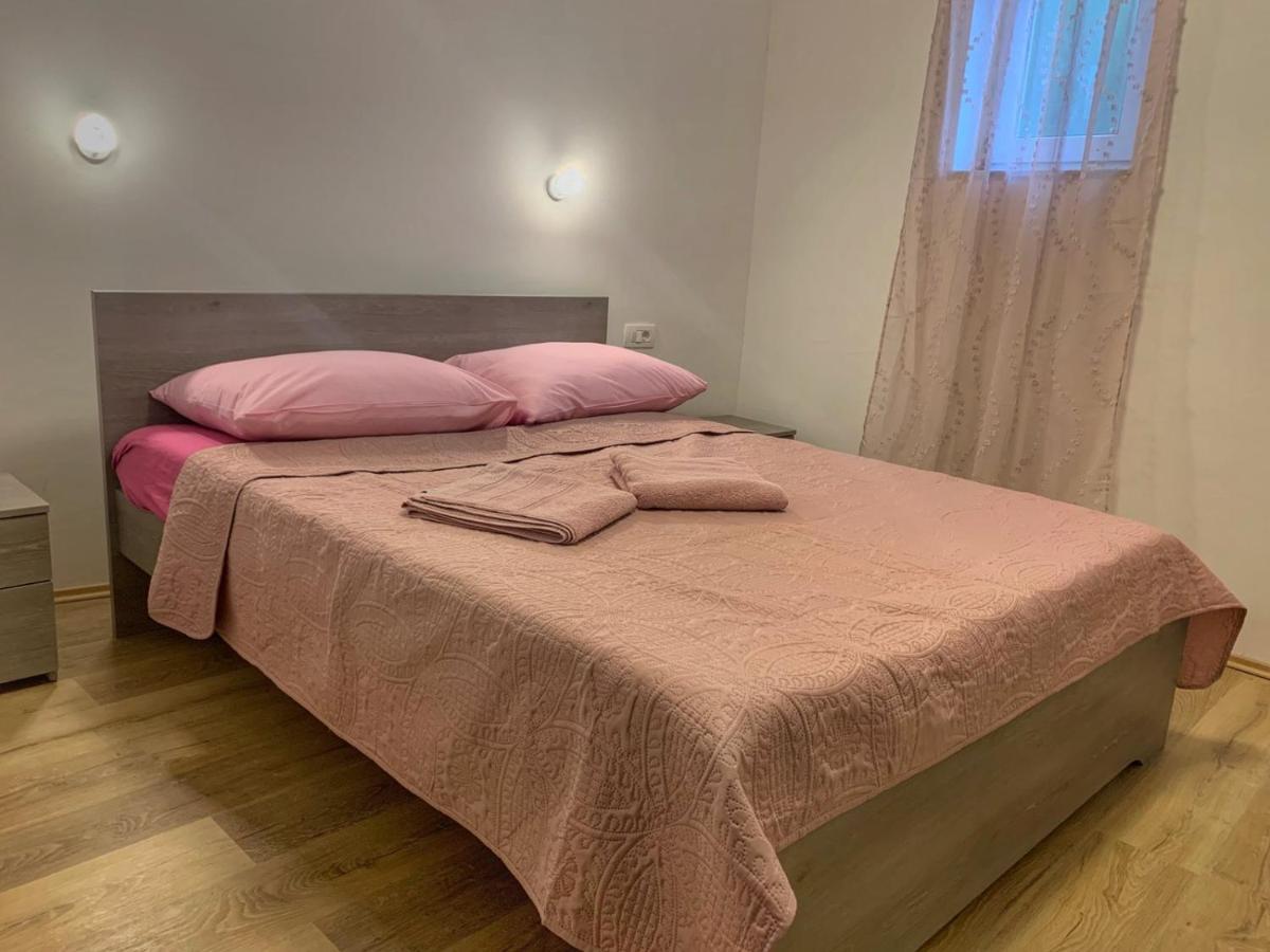 Apartment Lea Mataija Novi Vinodolski Bagian luar foto