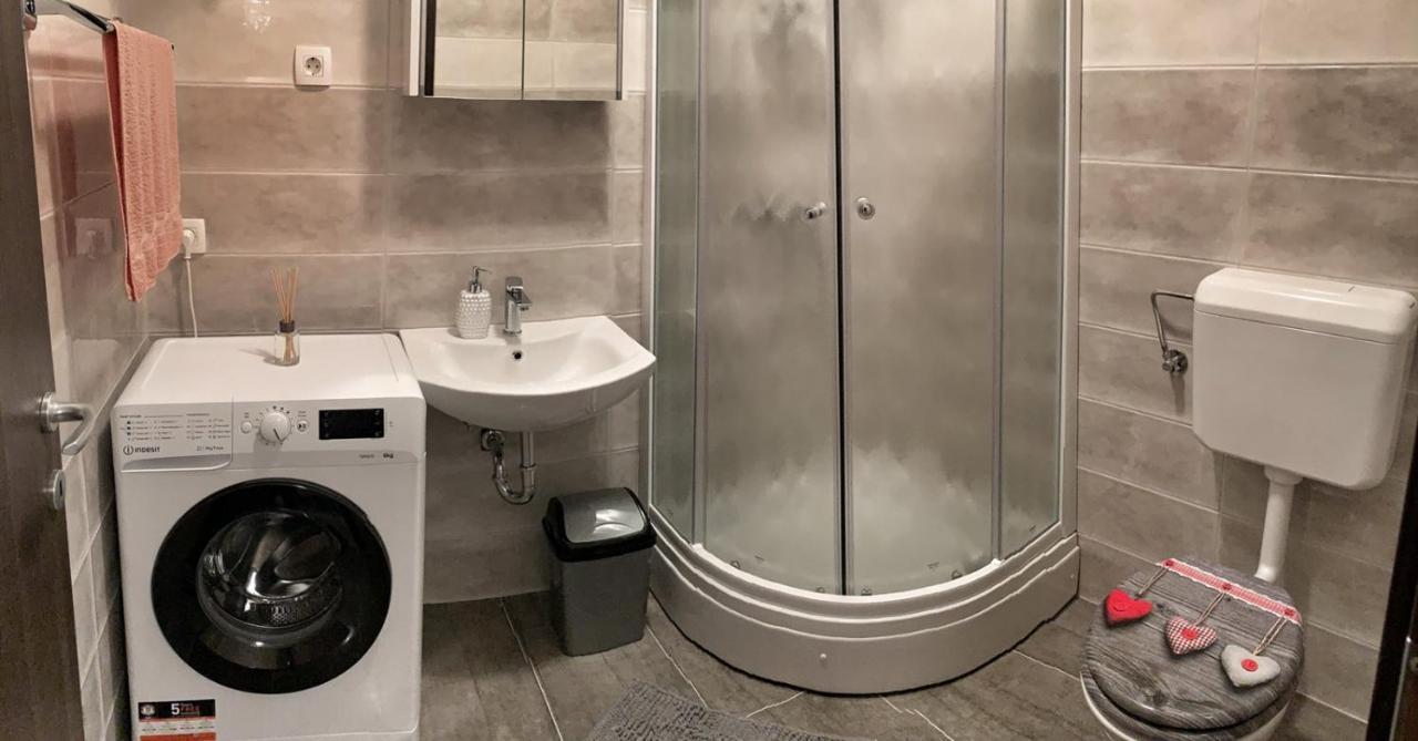 Apartment Lea Mataija Novi Vinodolski Bagian luar foto